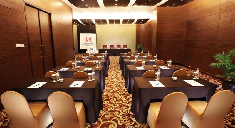 Swiss-Belinn Pangkalanbuun Exterior foto